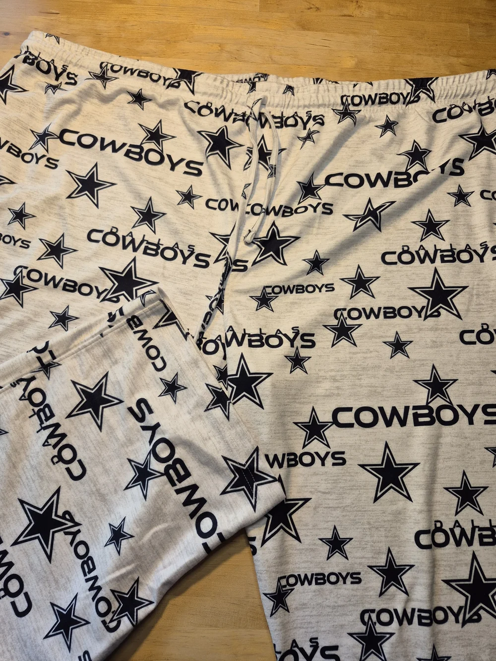 Team Apparel Cowboys Lounge Pants in Cream with Black Stars